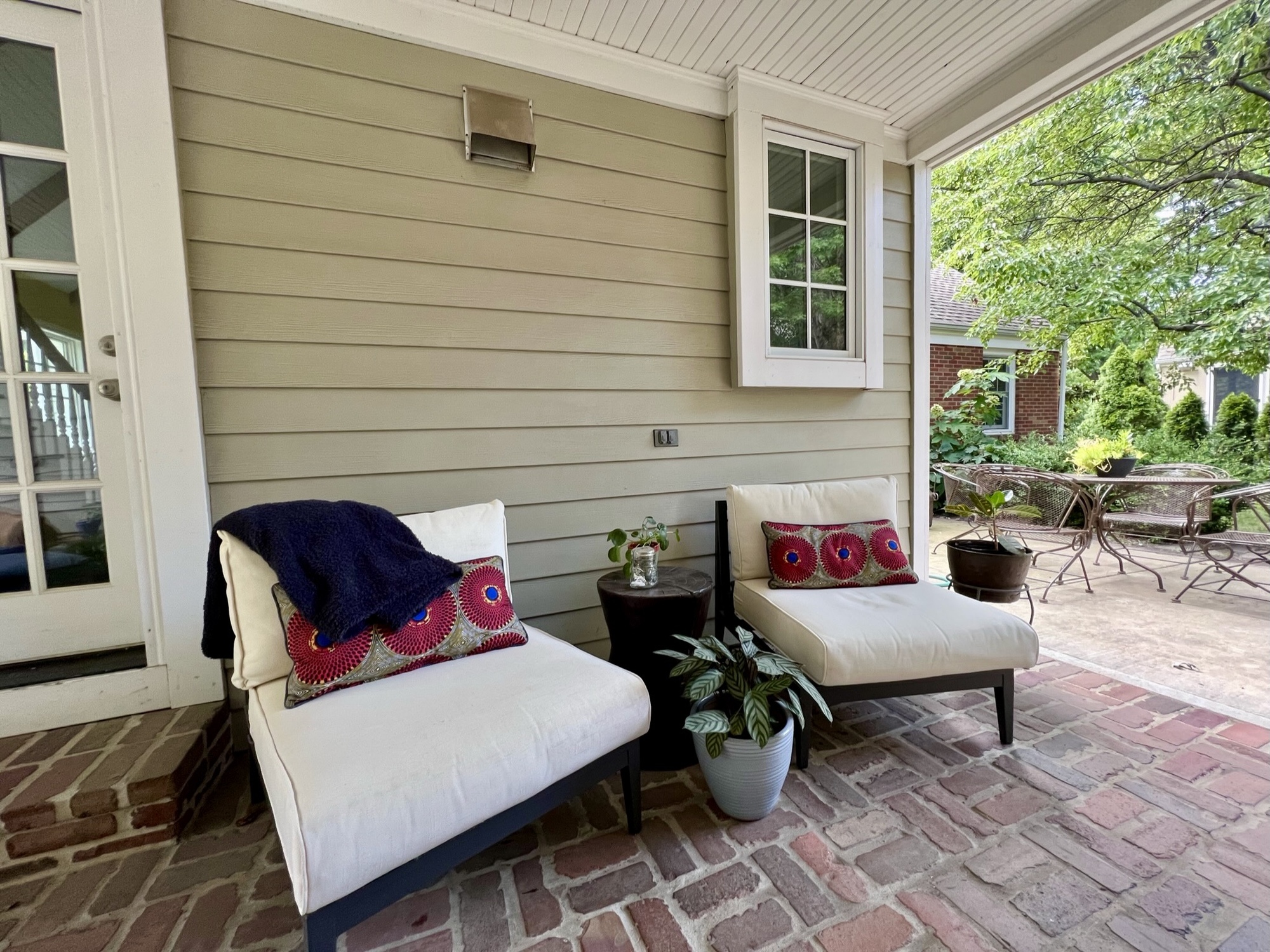 An All-Weather Breezeway in Leawood, KS - Photo 3