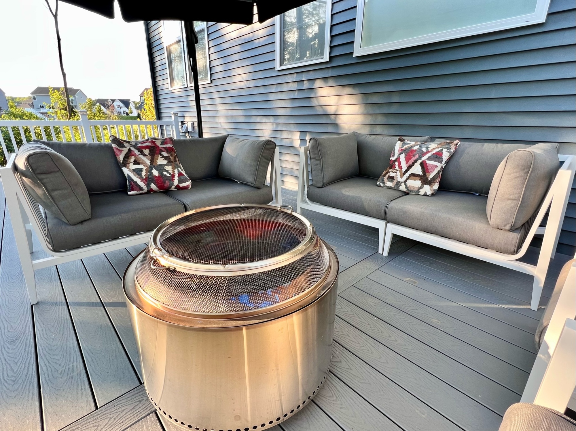 A Social, Pet-Loving Couple’s Deck with a View - Photo 4