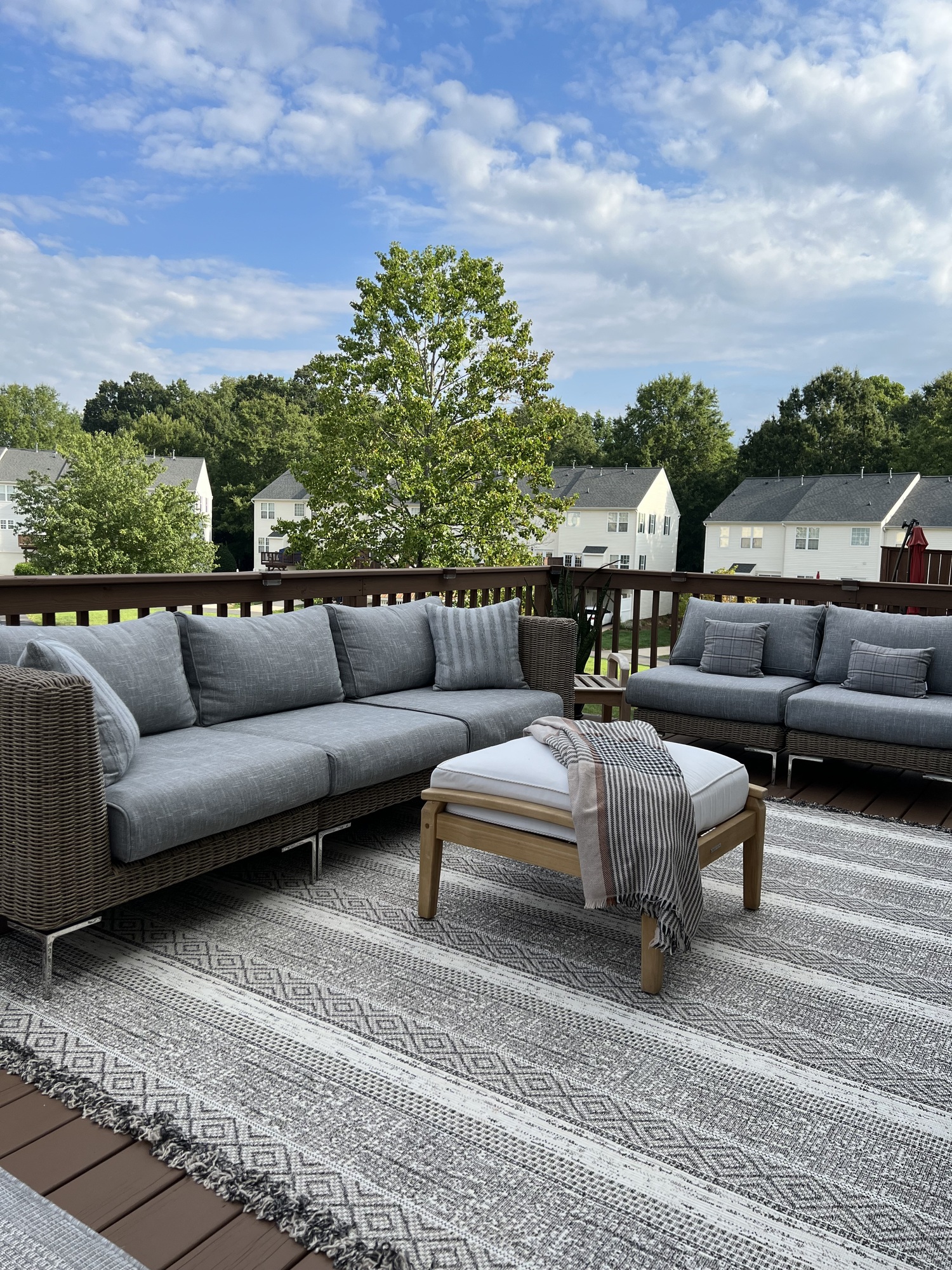 A 2nd Story Deck for Entertaining - Gallery photo 6 of 6