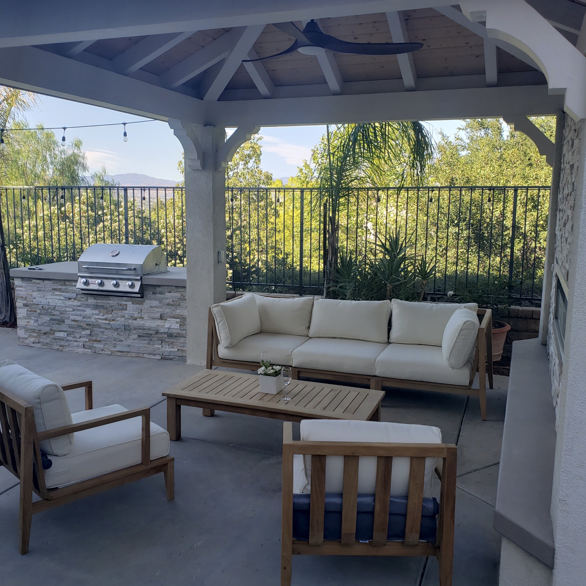 A Poolside Gathering Spot in Valencia, CA - Photo 4