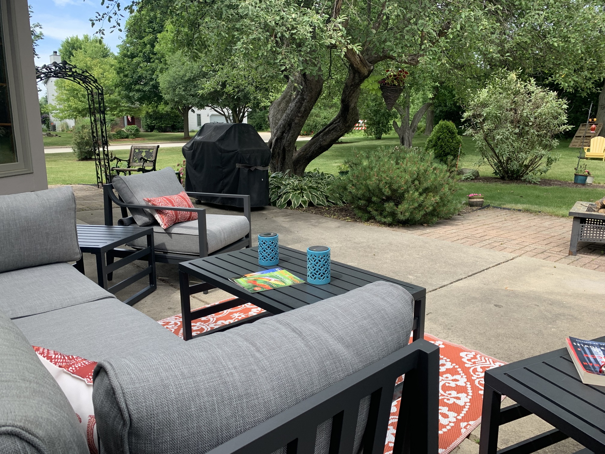 A Backyard Patio Surrounded by Woods - Photo 3