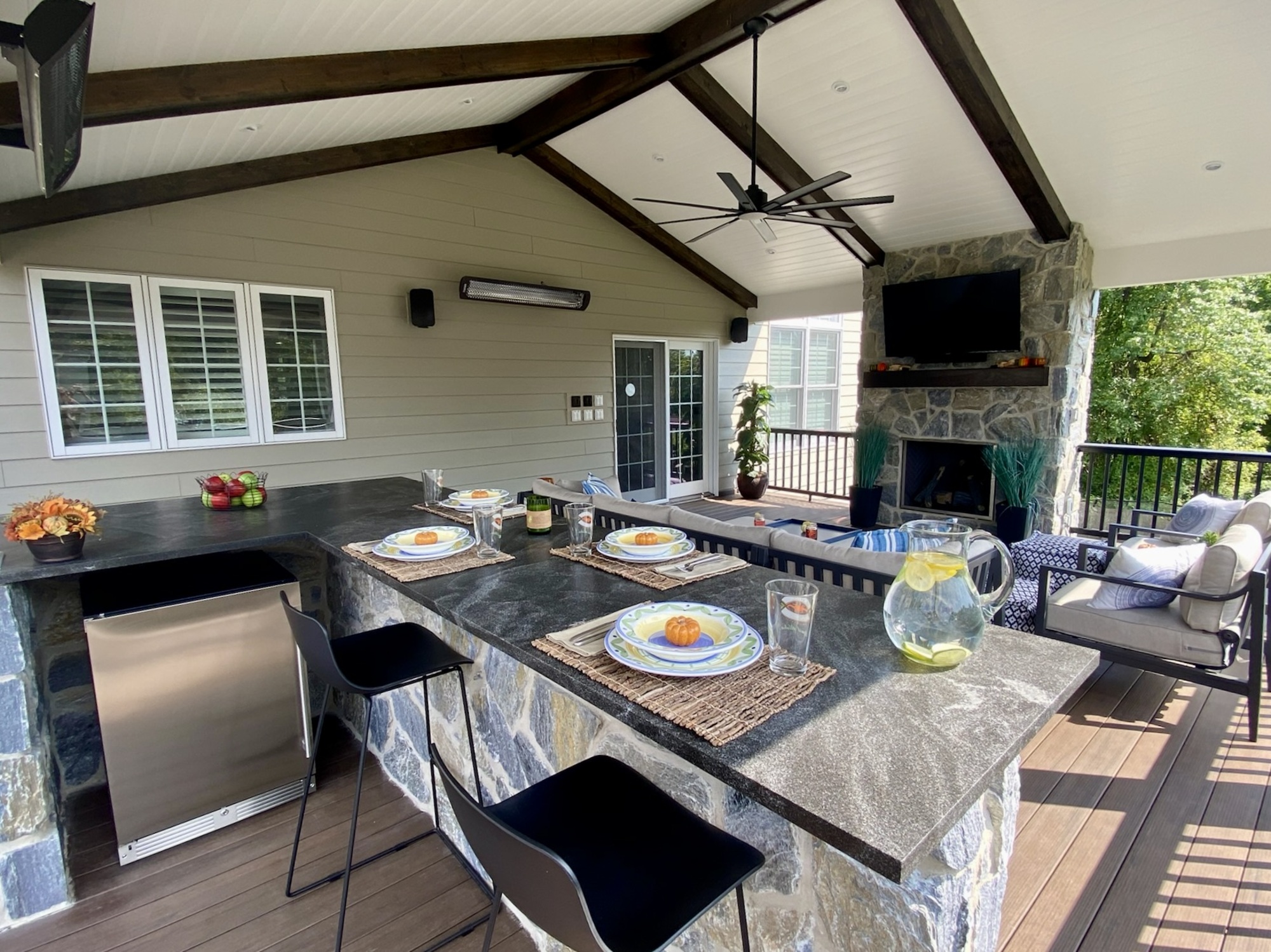 Family Gathering Paradise in West Chester, PA - Photo 4