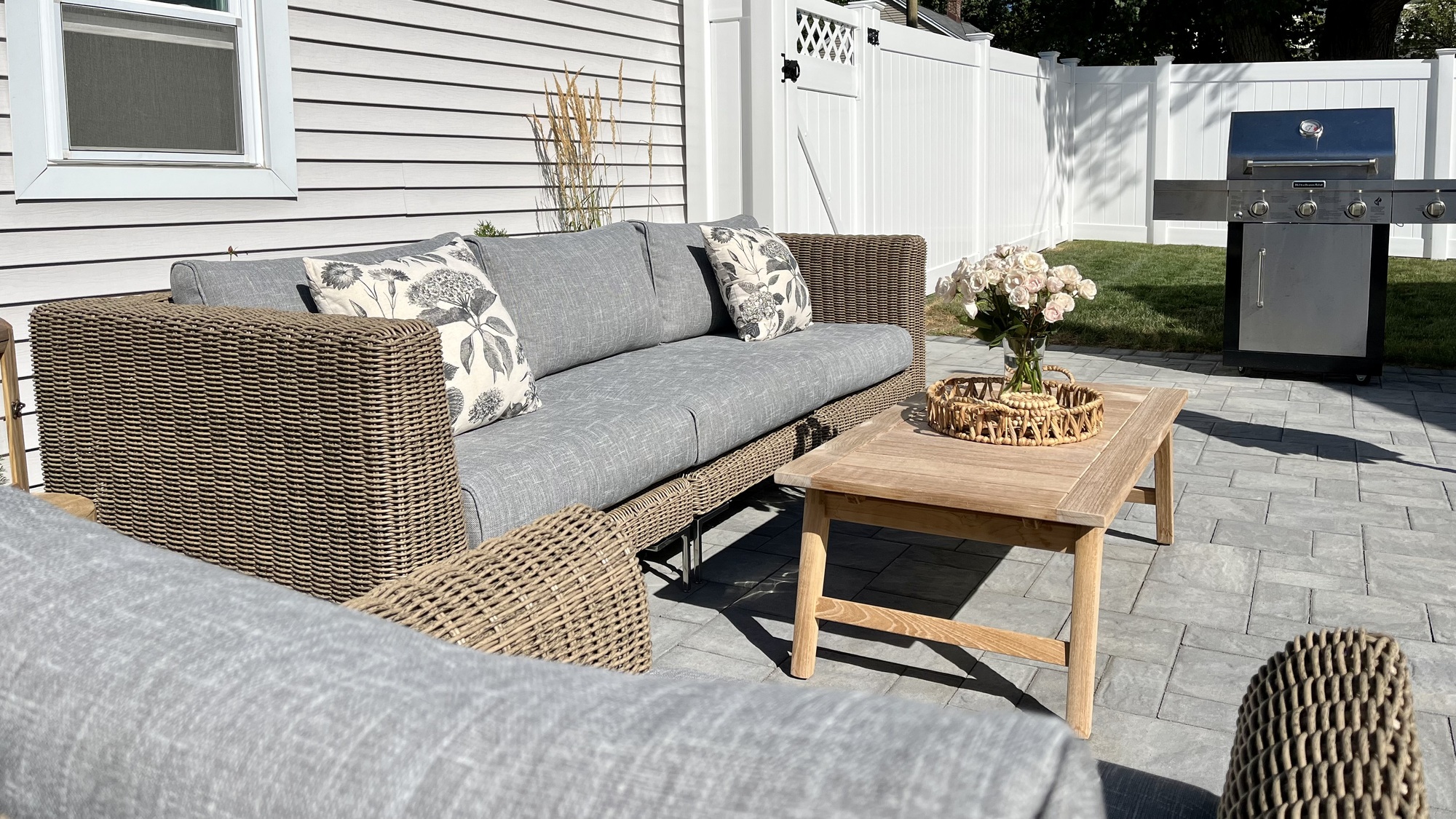 A Social Setting in Stamford, CT - Photo 4