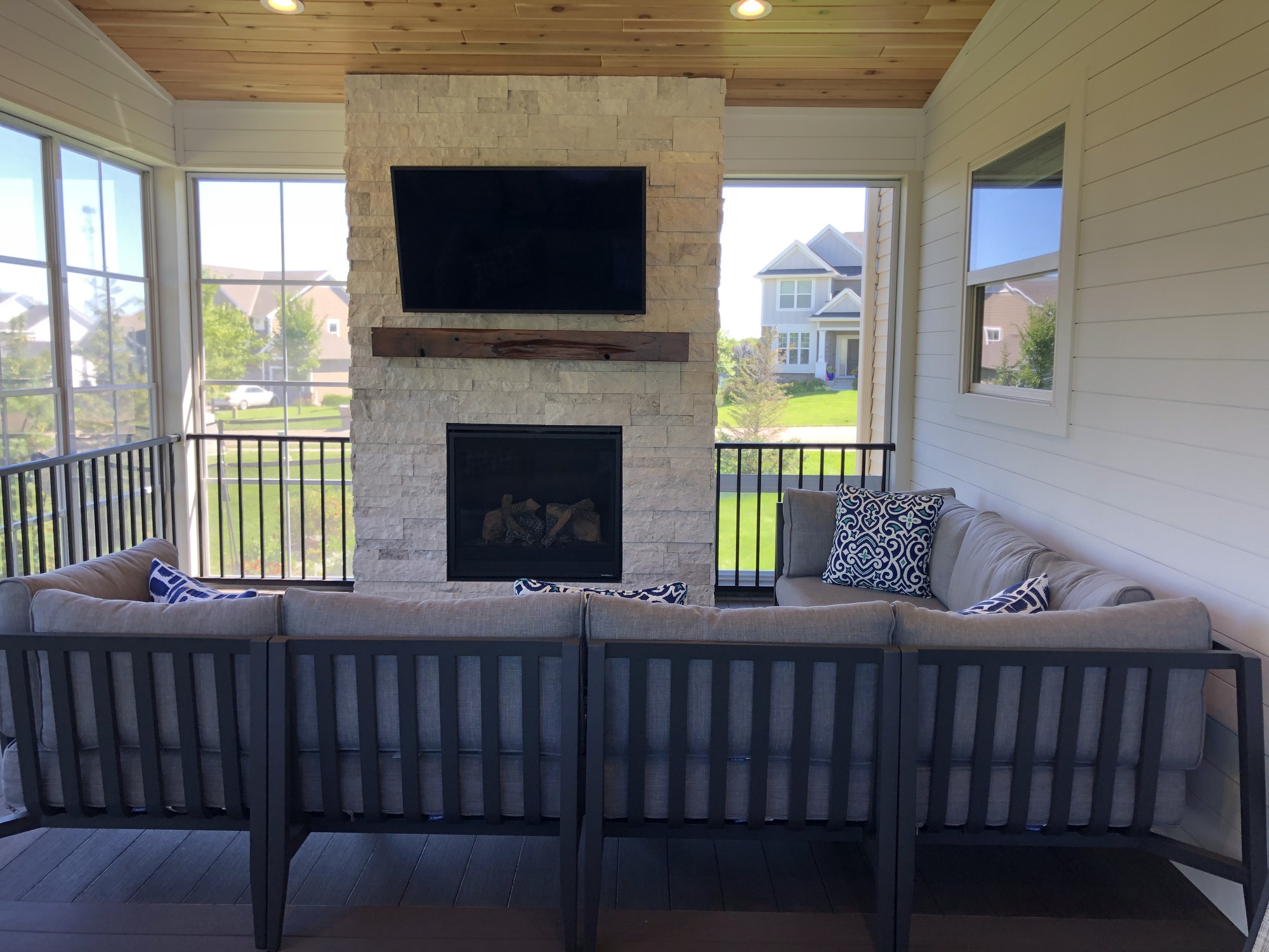  A Relaxing Outdoor Living Room in Victoria, MN - Photo 5