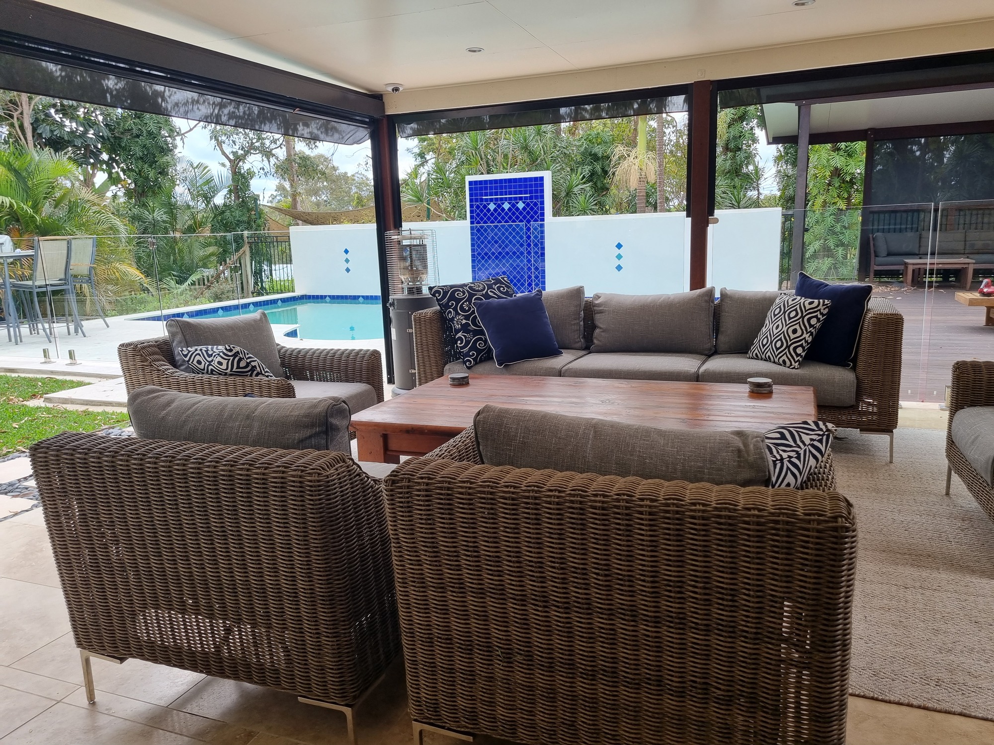 A Roofed Entertainment Space in Brisbane - Photo 3