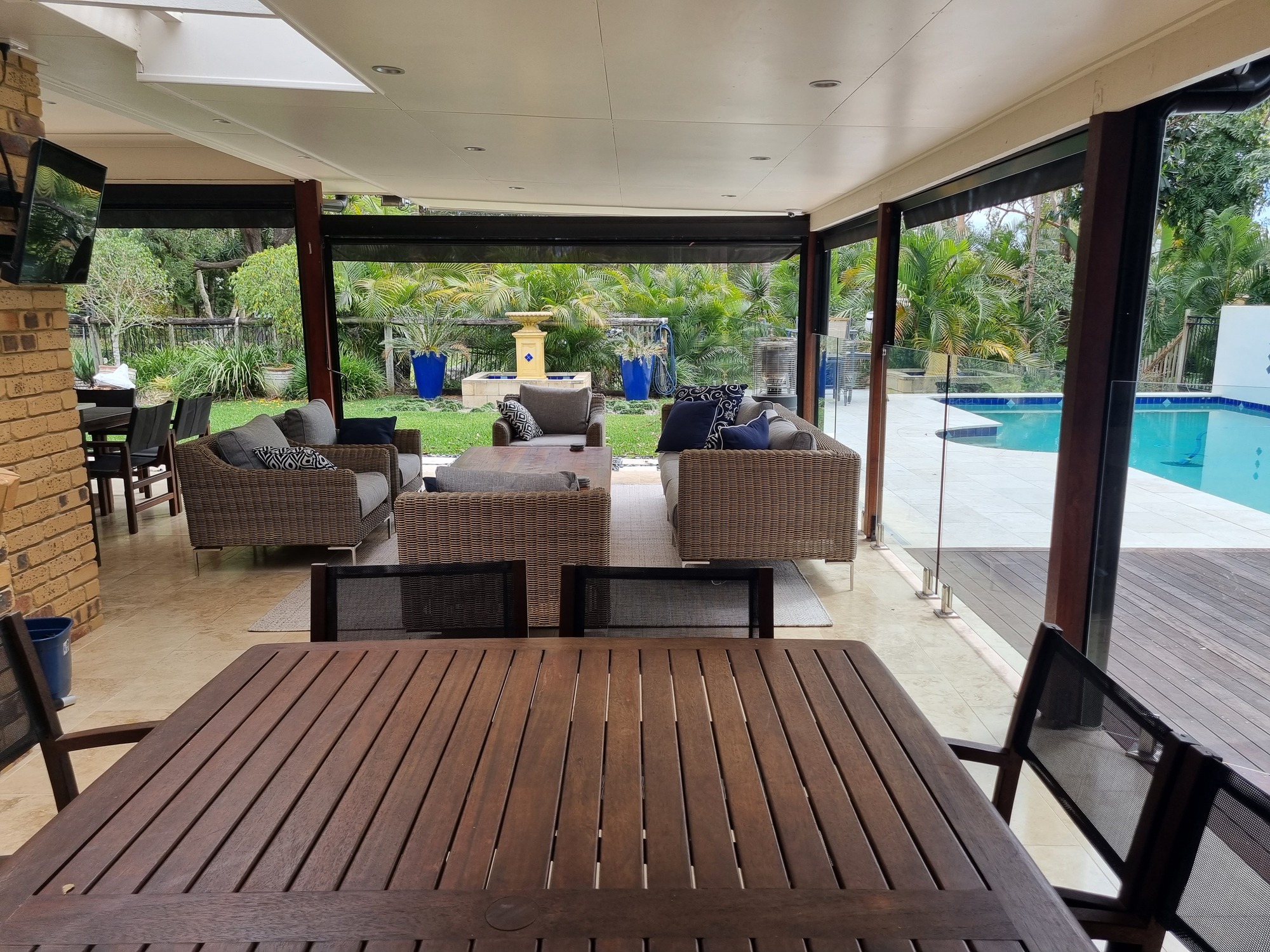 A Roofed Entertainment Space in Brisbane - Photo 5