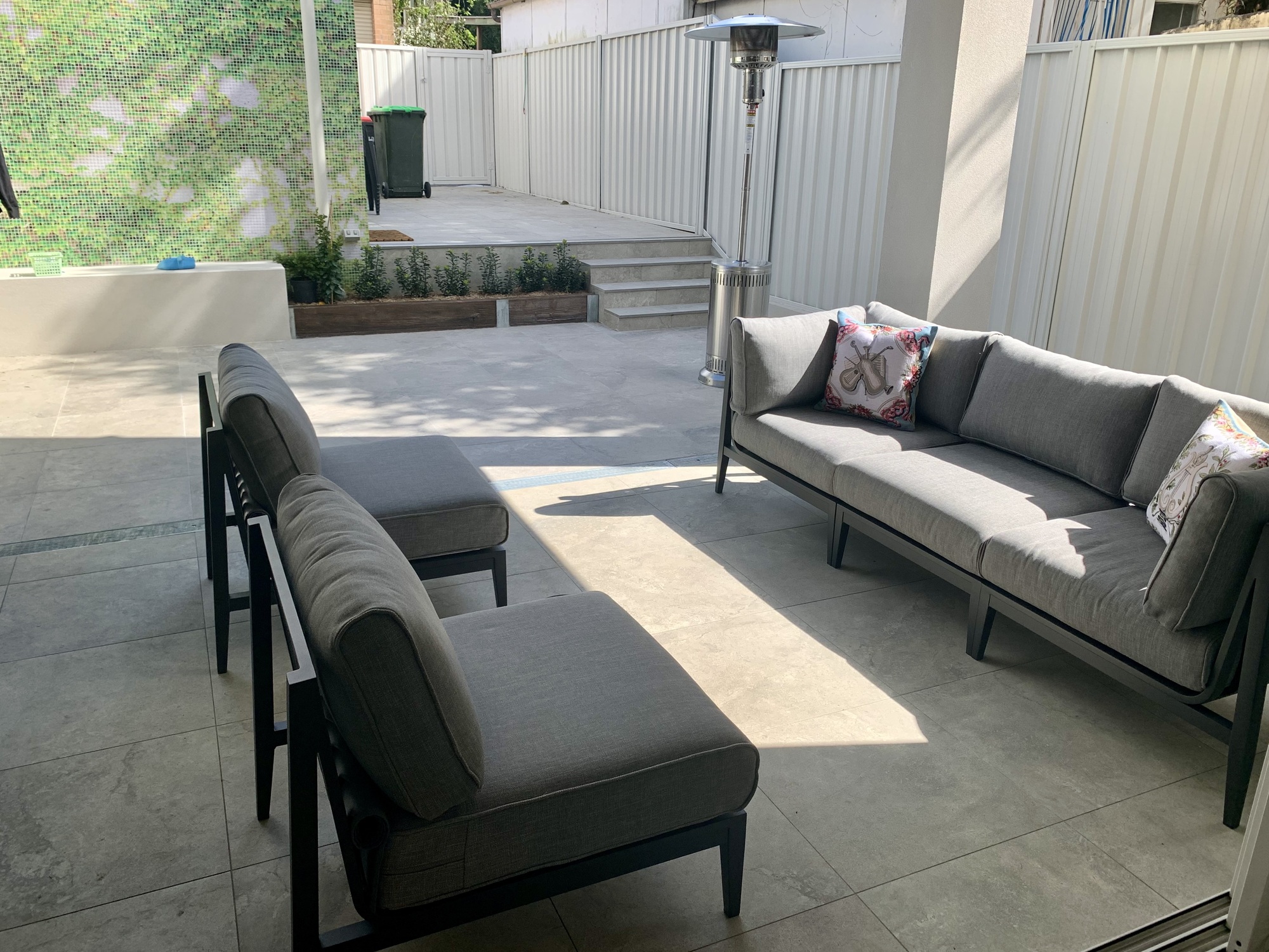 An Outdoor Cook's Dream Courtyard in Canterbury, NSW - Photo 6