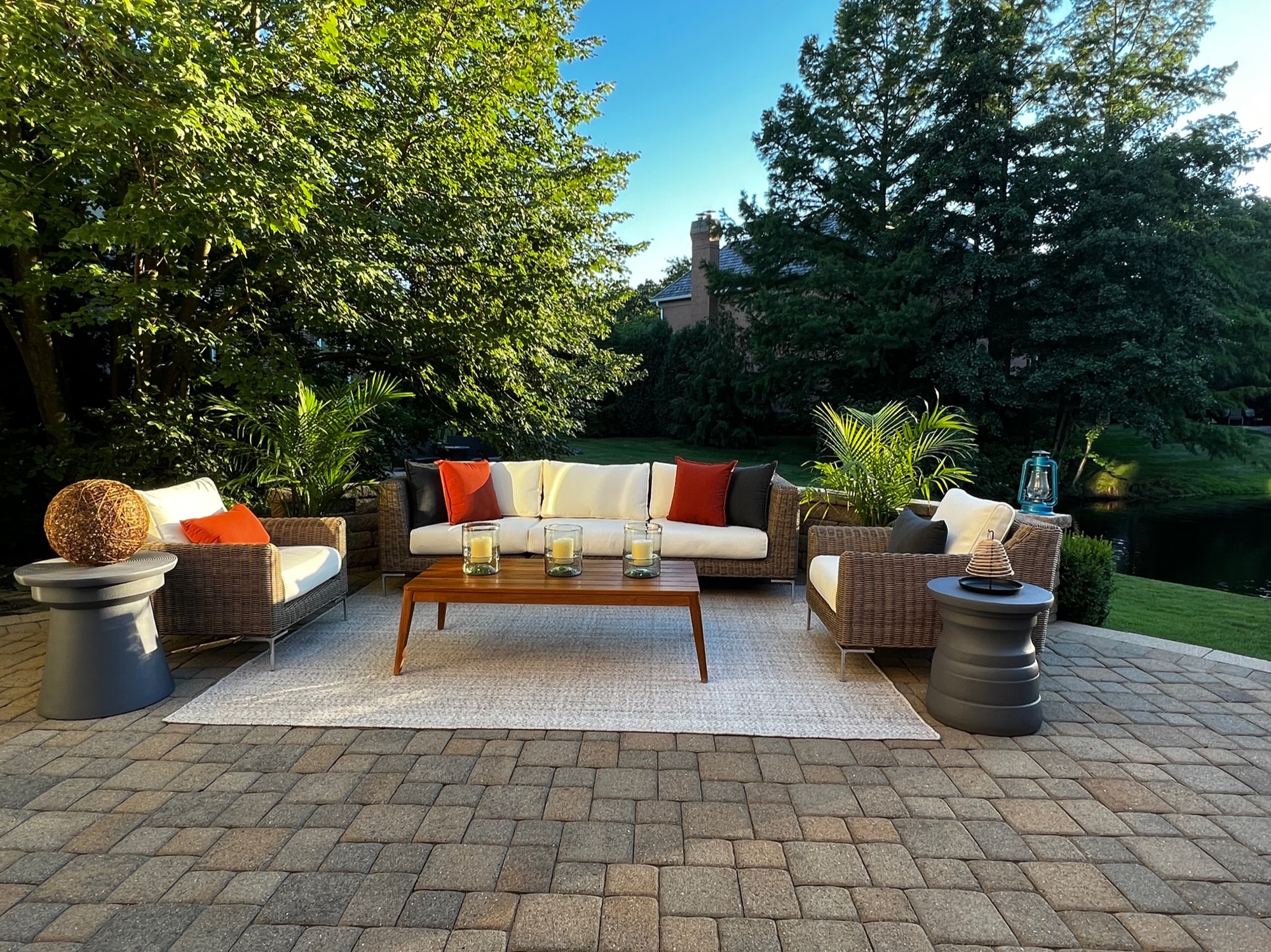 A Faraway Safari Recreated in Lake Forest, IL - Photo 2