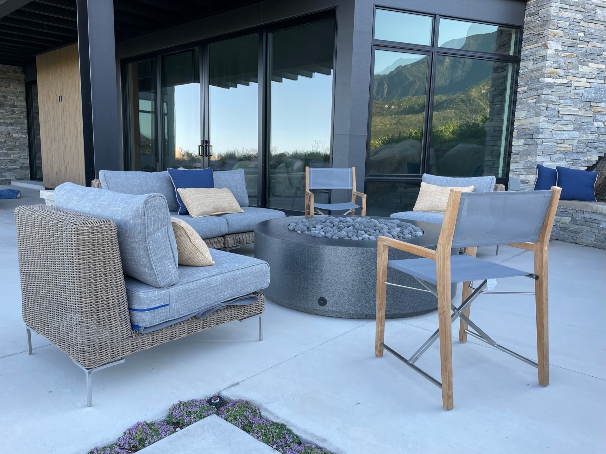 A Spacious Multi-Level Backyard with Views - Photo 8