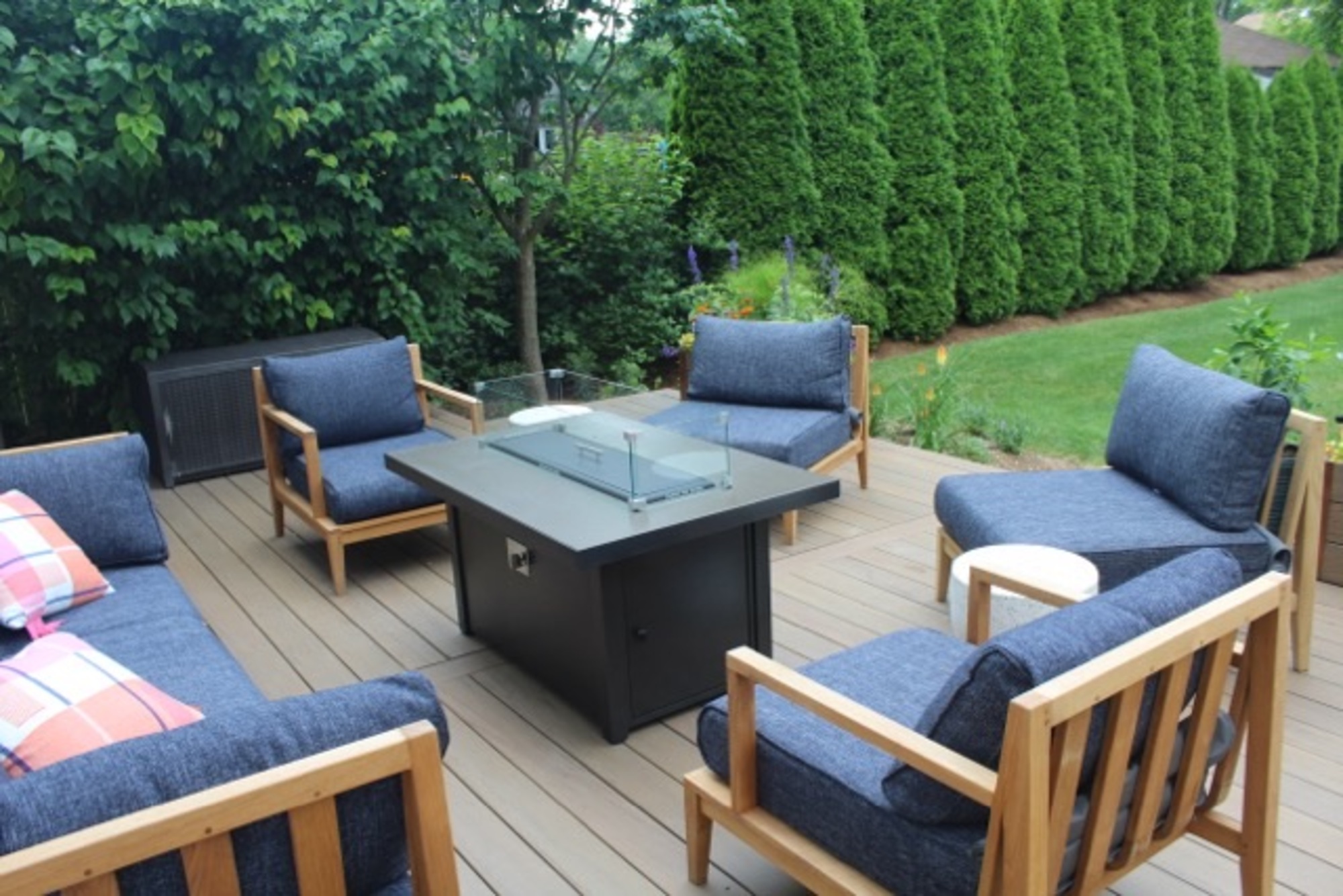 Backyard Oasis in Chicago Suburbs - Photo 5